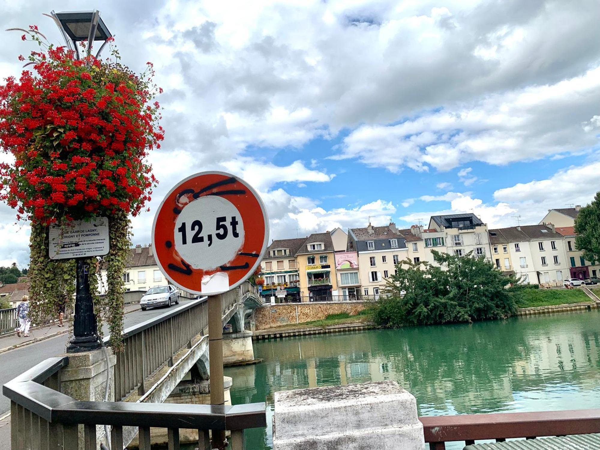 App301 Centre Ville A Lagny, 15Min A Disneyland En Voiture, 30Min A Paris En Voiture Bagian luar foto